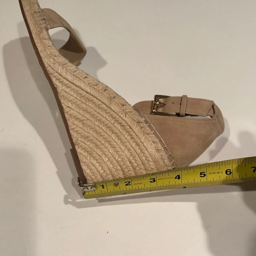 Vince Camuto Meddrina wedge sandal, NEW